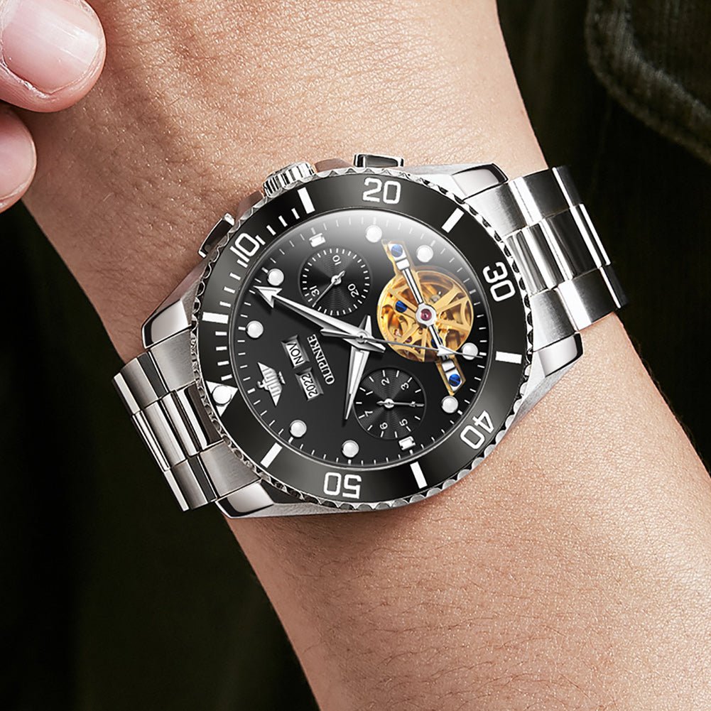 OUPINKE 3229 Submarine Mechanical watch black dial wrist wear close